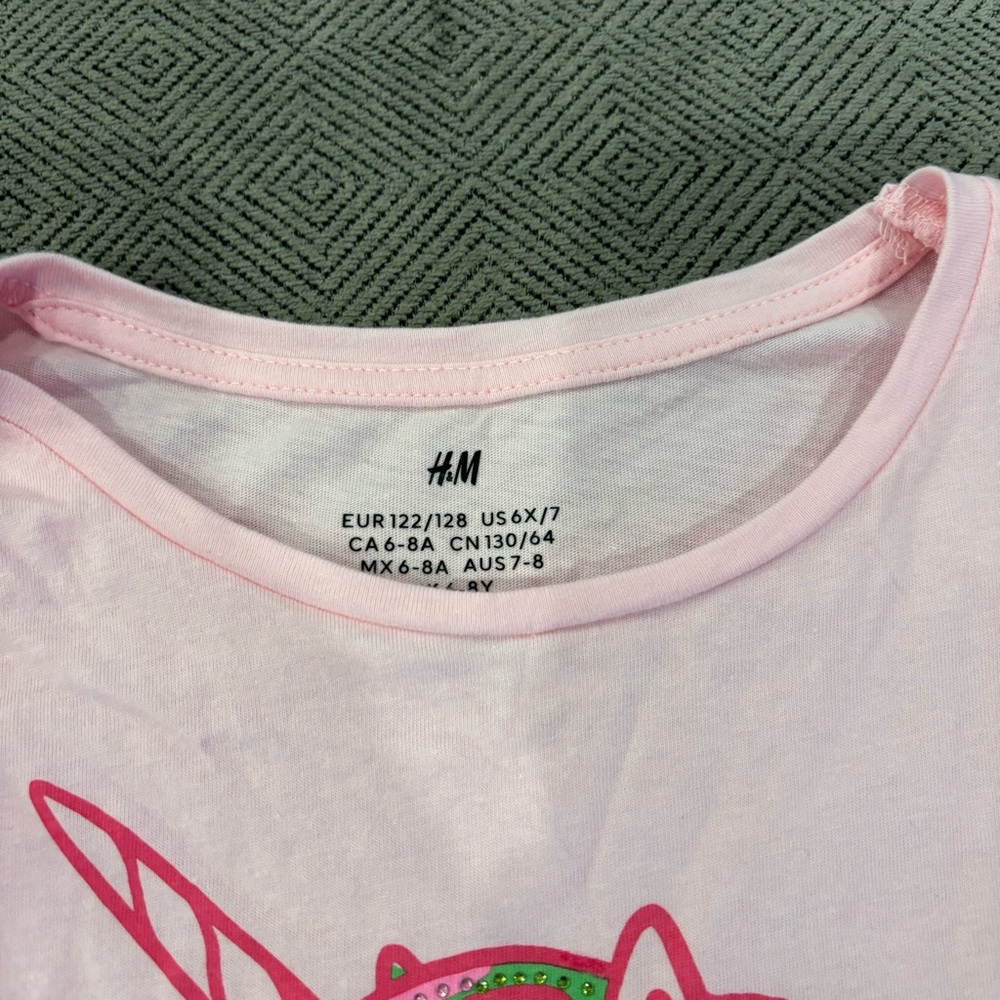 NWOT H&M Pink Unicorn Tshirt with Ruffle Sleeve Detail - Picture 2 of 2